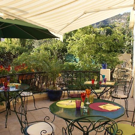 Hotel Restaurant Les Oliviers Nyons Bagian luar foto
