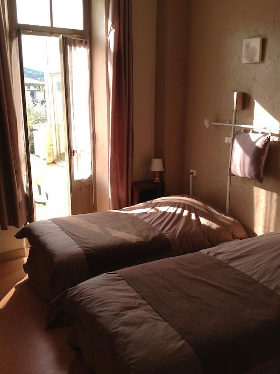Hotel Restaurant Les Oliviers Nyons Ruang foto